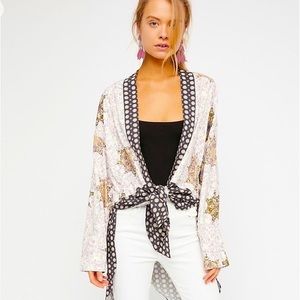 Free People Forget Me Knot Kimono✨